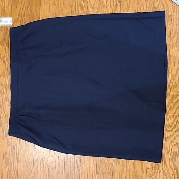 Alfred Dunner Dresses & Skirts - Alfred Dunner Navy Elastic Waist Skirt NWT 22W Classic Old‎ Money